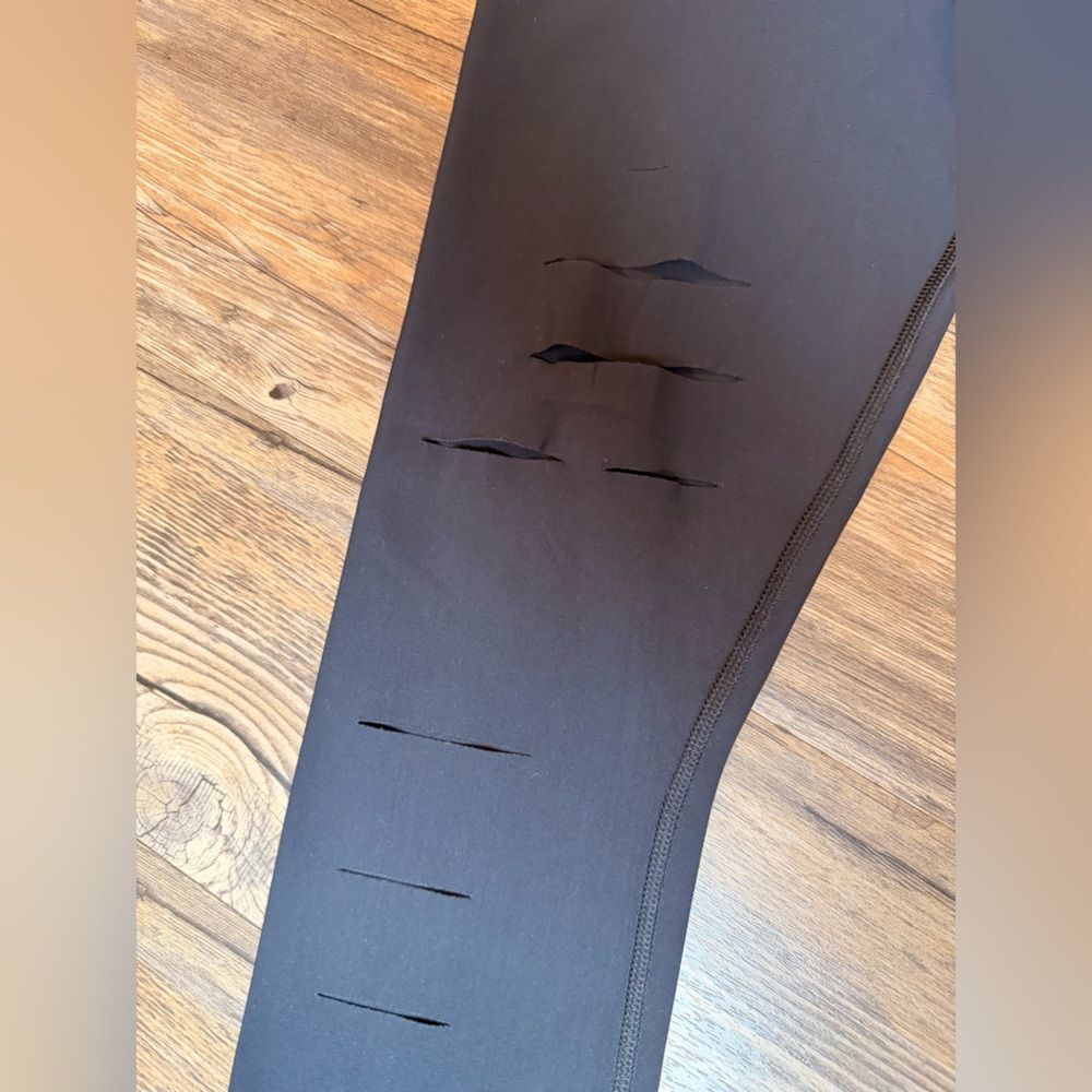 ALO Yoga Black Warrior Ripped Distressed High Rise Leggings | Women's M Stretch - Picture 4 of 10